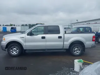 2007 Ford F-150 XLT z VIN 1FTPW12557KC34709, wystawiony jako IAAI lot #42140299 z przebiegiem 59 424 mil mil oraz . Historia ofert i sprzedaży dostępna na DreamBid. Obrazek 15.