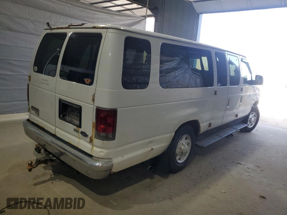 2012 Ford Econoline Passenger XL с VIN 1FBSS3BLXCDB11927, выставлен на аукционе Copart как лот 53880895 с пробегом 125 957 миль миль и Списание • Salvage title. История ставок и продаж доступна на DreamBid. Изображение 3.