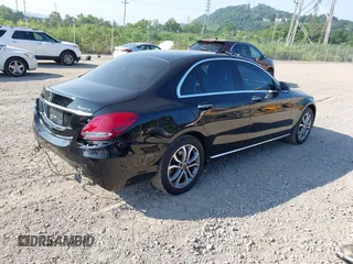 2018 Mercedes-Benz C 300 z VIN WDDWF4KBXJR311890, wystawiony jako IAAI lot #42724821 z przebiegiem 36 938 mil mil oraz . Historia ofert i sprzedaży dostępna na DreamBid. Obrazek 4.