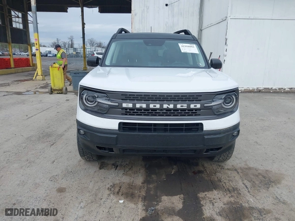 2021 Ford Bronco Sport Badlands with VIN 3FMCR9D96MRA04782, listed as a IAAI auction lot 41950901 with 53,174 mi miles. Bid and sale history available at carsss.com. Image 12.