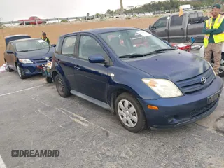 2005 Scion xA z VIN JTKKT624950088016, wystawiony jako IAAI lot #42410321 z przebiegiem 331 901 mil mil oraz . Historia ofert i sprzedaży dostępna na DreamBid. Obrazek 1.