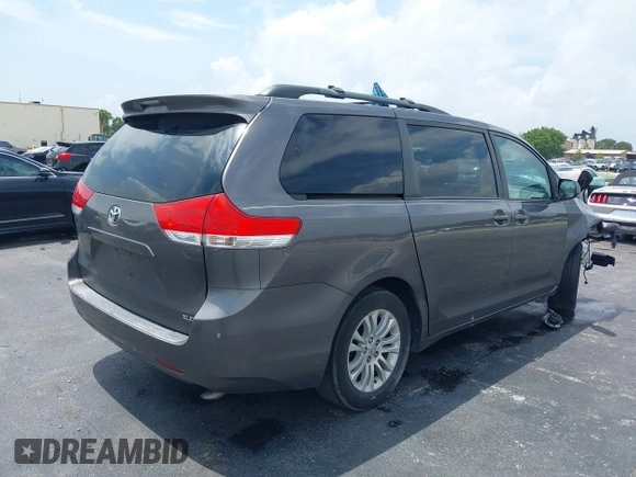2012 Toyota Sienna XLE AAS с VIN 5TDYK3DC5CS244182, выставлен на аукционе IAAI как лот 42010398 с пробегом 218 607 миль миль и . История ставок и продаж доступна на DreamBid. Изображение 4.
