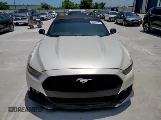 2015 Ford Mustang EcoBoost Premium z VIN 1FATP8UHXF5393014, wystawiony jako Copart lot #58863735 z przebiegiem 116 661 mil mil oraz Czysty tytuł • Clean title. Historia ofert i sprzedaży dostępna na DreamBid. Obrazek 5.