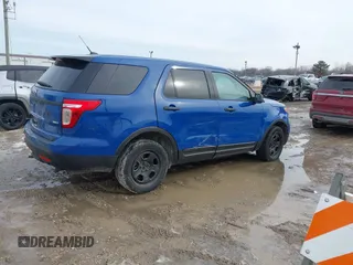 2013 Ford Police Interceptor Utility z VIN 1FM5K8AR4DGA51599, wystawiony jako IAAI lot #41589375 z przebiegiem 198 053 mil mil oraz . Historia ofert i sprzedaży dostępna na DreamBid. Obrazek 4.