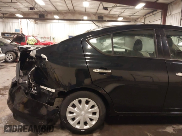 2014 Nissan Versa SV with VIN 3N1CN7AP3EK462106, listed as a IAAI auction lot 41636914 with 117,155 mi miles. Bid and sale history available at carsss.com. Image 19.