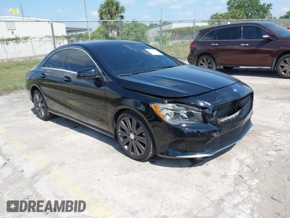 2017 Mercedes-Benz CLA 250 z VIN WDDSJ4EB0HN445169, wystawiony jako IAAI lot #42015788 z przebiegiem 58 900 mil mil oraz . Historia ofert i sprzedaży dostępna na DreamBid. Obrazek 1.