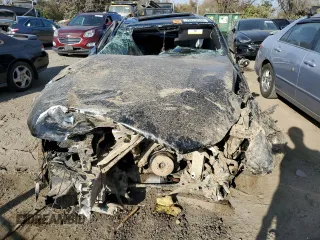 2018 BMW 7 Series 740i xDrive with VIN WBA7E4C57JGV28123, listed as a Copart auction lot 79229034 with 0 mi miles and Salvage Title. Bid and sale history available at carsss.com. Image 5.