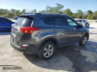 2015 Toyota RAV4 XLE with VIN 2T3WFREV2FW161567, listed as a Copart auction lot 44438345 with 71,169 mi miles and Clean Title. Bid and sale history available at carsss.com. Image 3.