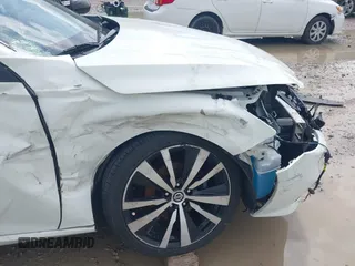 2020 Nissan Altima SR z VIN 1N4BL4CV0LN314050, wystawiony jako IAAI lot #42197726 z przebiegiem 81 216 mil mil oraz . Historia ofert i sprzedaży dostępna na DreamBid. Obrazek 21.