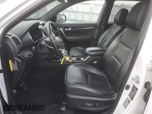 2014 Kia Sorento SX Limited z VIN 5XYKWDA79EG451665, wystawiony jako Copart lot #45566955 z przebiegiem 116 993 mil mil oraz Szkoda całkowita • Salvage title. Historia ofert i sprzedaży dostępna na DreamBid. Obrazek 7.
