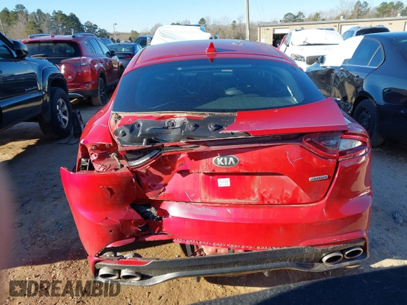 2019 Kia Stinger with VIN KNAE15LA2K6046124, listed as a IAAI auction lot 41348793 with 58,162 mi miles. Bid and sale history available at carsss.com. Image 17.