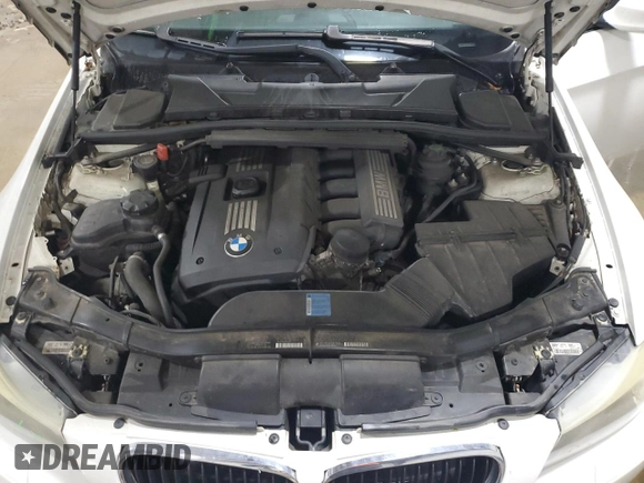 2009 BMW 3 Series 328i xDrive with VIN WBAPK53579A513151, listed as a Copart auction lot 63041215 with 164,631 mi miles and Salvage title. Bid and sale history available at DreamBid. Image 11.