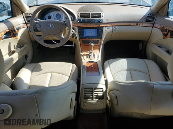2008 Mercedes-Benz E-Class Luxury 3.5L with VIN WDBUF56X18B339804, listed as a Copart auction lot 51978185 with 45,239 mi miles and Clean Title. Bid and sale history available at carsss.com. Image 8.