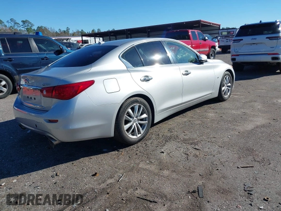2015 Infiniti Q50 with VIN JN1BV7AP3FM335840, listed as a IAAI auction lot 38327905 with 100,276 mi miles. Bid and sale history available at carsss.com. Image 4.