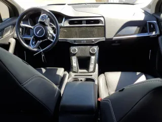 2022 Jaguar I-Pace HSE z VIN SADHD2S15N1618476, wystawiony jako Copart lot #65708814 z przebiegiem Nie podano mil oraz Szkoda całkowita • Salvage title. Historia ofert i sprzedaży dostępna na DreamBid. Obrazek 8.