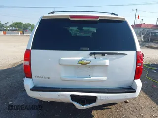 2007 Chevrolet Tahoe LTZ with VIN 1GNFK13057J121978, listed as a IAAI auction lot 42643202 with 240,004 mi miles and . Bid and sale history available at DreamBid. Image 16.