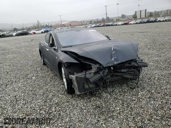 2013 Tesla Model S с VIN 5YJSA1CN5DFP13664, выставлен на аукционе Copart как лот 48177805 с пробегом 116 268 миль миль и Списание • Salvage title. История ставок и продаж доступна на DreamBid. Изображение 11.