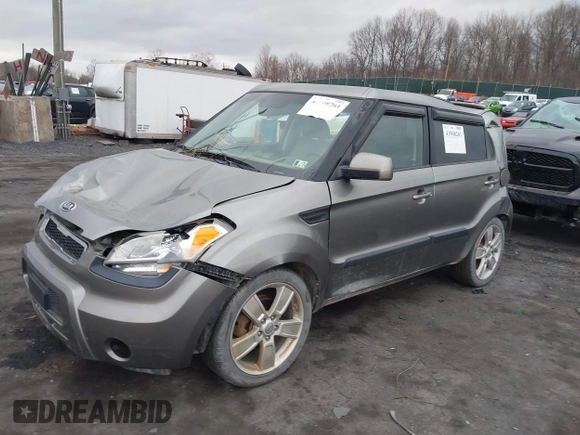 2011 Kia Soul + with VIN KNDJT2A28B7252161, listed as a IAAI auction lot 41908261 with 279,352 mi miles. Bid and sale history available at carsss.com. Image 2.