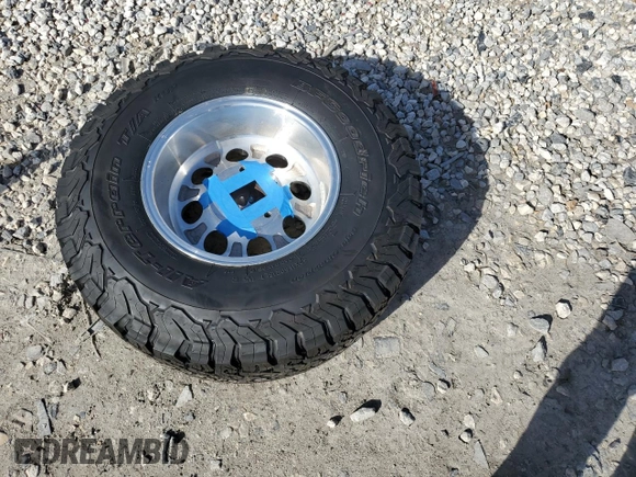 1970 Jeep CJ z VIN 8305017363765, wystawiony jako Copart lot #47984255 z przebiegiem 14 857 mil mil oraz Szkoda całkowita • Salvage title. Historia ofert i sprzedaży dostępna na DreamBid. Obrazek 12.