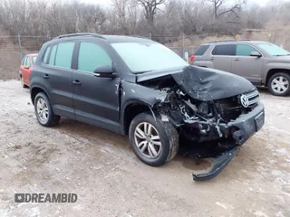 2017 Volkswagen Tiguan S with VIN WVGBV7AX8HK027148, listed as a IAAI auction lot 41215649 with 132,690 mi miles and . Bid and sale history available at DreamBid. Image 1.
