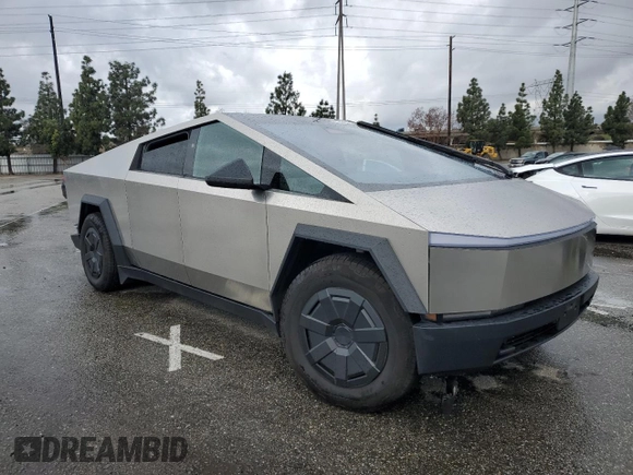 2024 Tesla Cybertruck with VIN 7G2CEHED8RA050212, listed as a Copart auction lot 47994405 with 11,949 mi miles and Salvage Title. Bid and sale history available at carsss.com. Image 4.