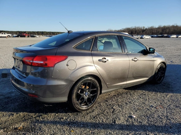 2016 Ford Focus SE with VIN 1FADP3FE6GL241254, listed as a Copart auction lot 49456135 with 132,476 mi miles and Salvage Title. Bid and sale history available at carsss.com. Image 3.