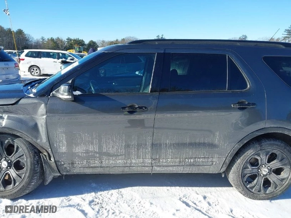 2018 Ford Explorer Sport with VIN 1FM5K8GT4JGC78712, listed as a IAAI auction lot 41415628 with 107,627 mi miles. Bid and sale history available at carsss.com. Image 13.