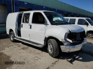 2024 Chevrolet Express Cargo z VIN 1GCWGAFP8R1271654, wystawiony jako Copart lot #50373785 z przebiegiem 3 947 mil mil oraz Czysty tytuł • Clean title. Historia ofert i sprzedaży dostępna na DreamBid. Obrazek 4.