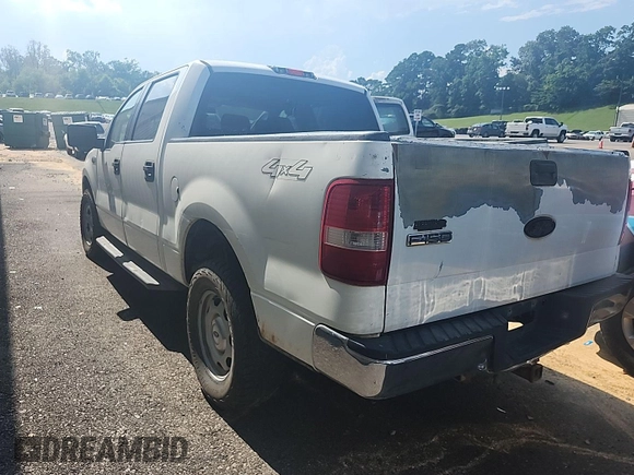 2006 Ford F-150 XLT z VIN 1FTRW14W86KB70923, wystawiony jako IAAI lot #42852626 z przebiegiem 126 037 mil mil oraz . Historia ofert i sprzedaży dostępna na DreamBid. Obrazek 8.