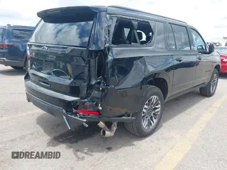 2025 Chevrolet Suburban Z71 z VIN 1GNS6DRD3SR228259, wystawiony jako IAAI lot #42381761 z przebiegiem 3 891 mil mil oraz . Historia ofert i sprzedaży dostępna na DreamBid. Obrazek 4.