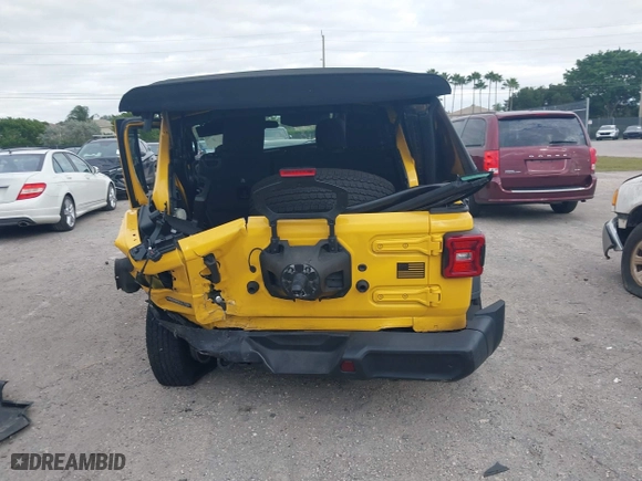 2020 Jeep Wrangler Unlimited Sport Altitude with VIN 1C4HJXDG8LW215899, listed as a IAAI auction lot 40909335 with 41,356 mi miles. Bid and sale history available at carsss.com. Image 17.
