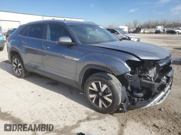 2023 Volkswagen Atlas SE z VIN 1V2LC2CA5PC220083, wystawiony jako Copart lot #43149255 z przebiegiem 24 816 mil mil oraz Szkoda całkowita • Salvage title. Historia ofert i sprzedaży dostępna na DreamBid. Obrazek 4.
