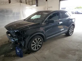 2019 Lincoln MKC Reserve with VIN 5LMCJ3D95KUL39751, listed as a Copart auction lot 60135725 with 109,930 mi miles and Salvage title. Bid and sale history available at DreamBid. Image 1.
