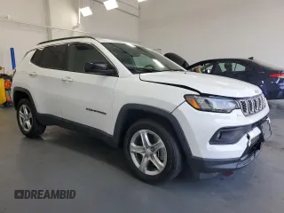 2024 Jeep Compass Latitude with VIN 3C4NJDBN0RT111456, listed as a Copart auction lot 60617745 with 26,593 mi miles and Clean title. Bid and sale history available at DreamBid. Image 4.
