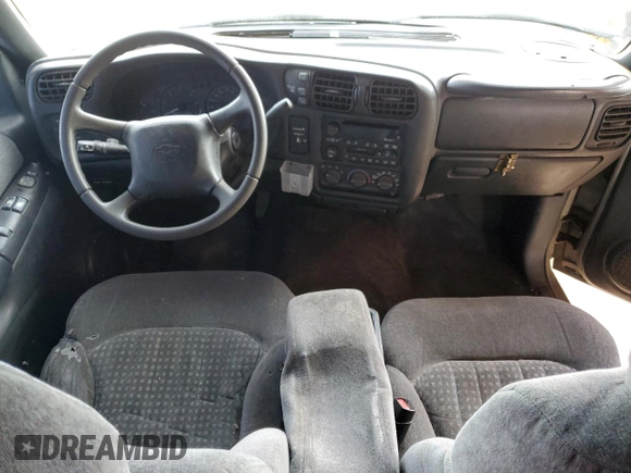 2002 Chevrolet S-10 LS with VIN 1GCDT19WX28203312, listed as a Copart auction lot 50012275 with 253,514 mi miles and Clean Title. Bid and sale history available at carsss.com. Image 8.