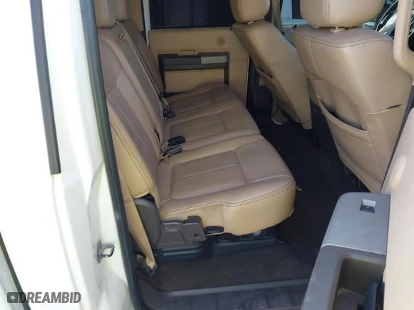 2015 Ford Super Duty F-250 SRW Lariat with VIN 1FT7W2BTXFEA32630, listed as a IAAI auction lot 41190496 with 204,328 mi miles. Bid and sale history available at carsss.com. Image 8.