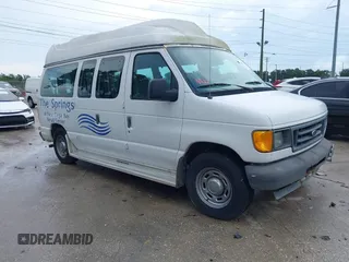 2004 Ford Econoline Passenger XL with VIN 1FMRE11WX4HB00188, listed as a IAAI auction lot 42656966 with 126,200 mi miles and . Bid and sale history available at DreamBid. Image 1.