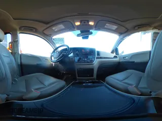 2020 Toyota Sienna XLE z VIN 5TDDZ3DC7LS244873, wystawiony jako IAAI lot #41941263 z przebiegiem 93 545 mil mil oraz . Historia ofert i sprzedaży dostępna na DreamBid. Obrazek 18.
