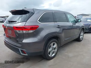 2018 Toyota Highlander Limited with VIN 5TDYZRFH5JS276425, listed as a IAAI auction lot 42070369 with 129,215 mi miles and . Bid and sale history available at DreamBid. Image 4.