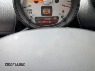 2014 MINI Countryman z VIN WMWZB3C52EWR42367, wystawiony jako Copart lot #58047615 z przebiegiem 137 221 mil mil oraz Czysty tytuł • Clean title. Historia ofert i sprzedaży dostępna na DreamBid. Obrazek 8.