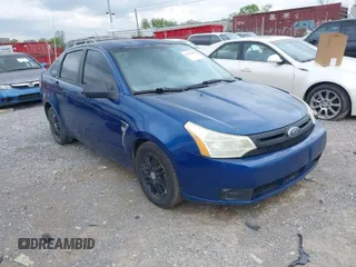 2008 Ford Focus SE with VIN 1FAHP35NX8W141855, listed as a IAAI auction lot 41916301 with 301,036 mi miles. Bid and sale history available at carsss.com. Image 1.