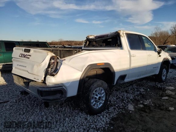 2023 GMC Sierra 2500HD SLE z VIN 1GT49MEY4PF143845, wystawiony jako Copart lot #48403215 z przebiegiem 47 843 mil mil oraz Szkoda całkowita • Salvage title. Historia ofert i sprzedaży dostępna na DreamBid. Obrazek 3.