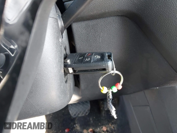 2020 Volkswagen Tiguan S with VIN 3VV1B7AXXLM002683, listed as a IAAI auction lot 41533012 with 108,257 mi miles and . Bid and sale history available at DreamBid. Image 11.