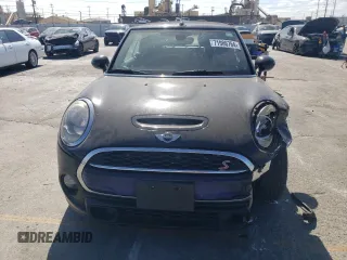 2016 MINI Convertible S z VIN WMWWG9C51G3C22038, wystawiony jako Copart lot #71986764 z przebiegiem 109 071 mil mil oraz Szkoda całkowita • Salvage title. Historia ofert i sprzedaży dostępna na DreamBid. Obrazek 5.