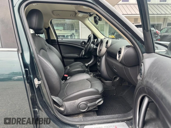 2012 MINI Countryman S with VIN WMWZC5C56CWM13722, listed as a Copart auction lot 59056595 with 160,215 mi miles and Clean title. Bid and sale history available at DreamBid. Image 5.