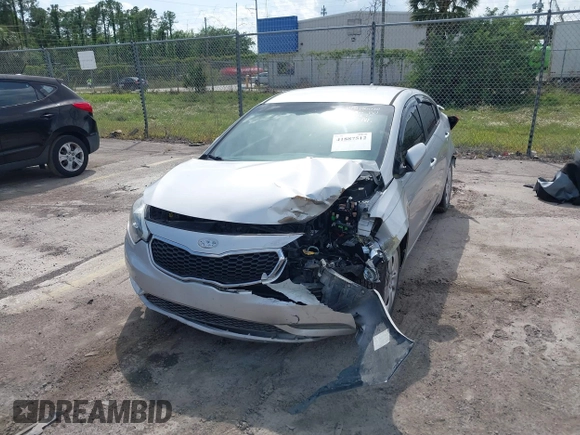 2015 Kia Forte LX with VIN KNAFK4A6XF5339338, listed as a IAAI auction lot 41887512 with 113,993 mi miles and . Bid and sale history available at carsss.com. Image 6.
