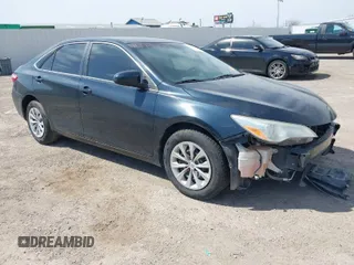 2016 Toyota Camry XLE with VIN 4T1BF1FK4GU614277, listed as a IAAI auction lot 41775707 with 154,237 mi miles. Bid and sale history available at carsss.com. Image 1.