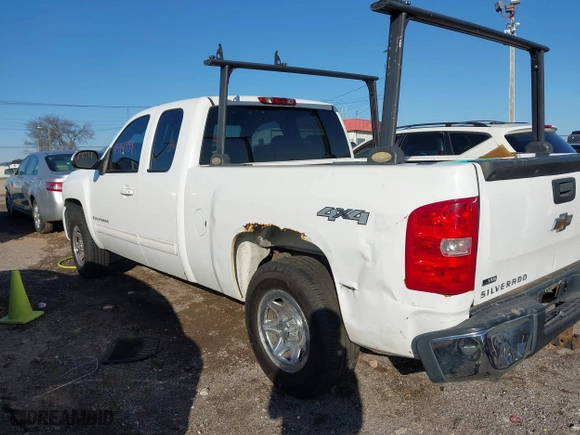 2009 Chevrolet Silverado 1500 LTZ with VIN 1GCEK39079Z114929, listed as a IAAI auction lot 41494959 with 305,078 mi miles. Bid and sale history available at carsss.com. Image 14.