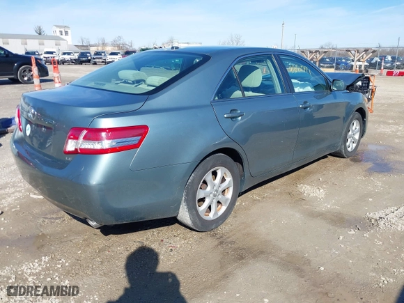 2011 Toyota Camry LE with VIN 4T1BK3EK1BU618272, listed as a IAAI auction lot 41690797 with 130,686 mi miles. Bid and sale history available at carsss.com. Image 4.