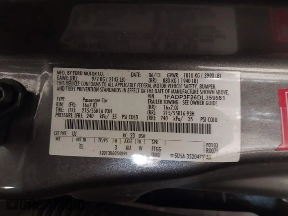 2013 Ford Focus SE with VIN 1FADP3F26DL359581, listed as a IAAI auction lot 42129909 with 129,832 mi miles. Bid and sale history available at carsss.com. Image 9.